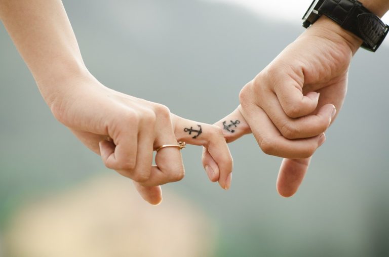 5 Signs It’s Time to Let Go of a Relationship