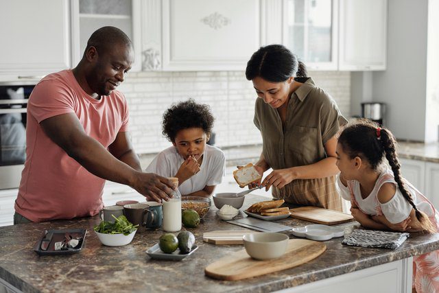 6 Healthy Habits All Parents Should Teach Their Kids