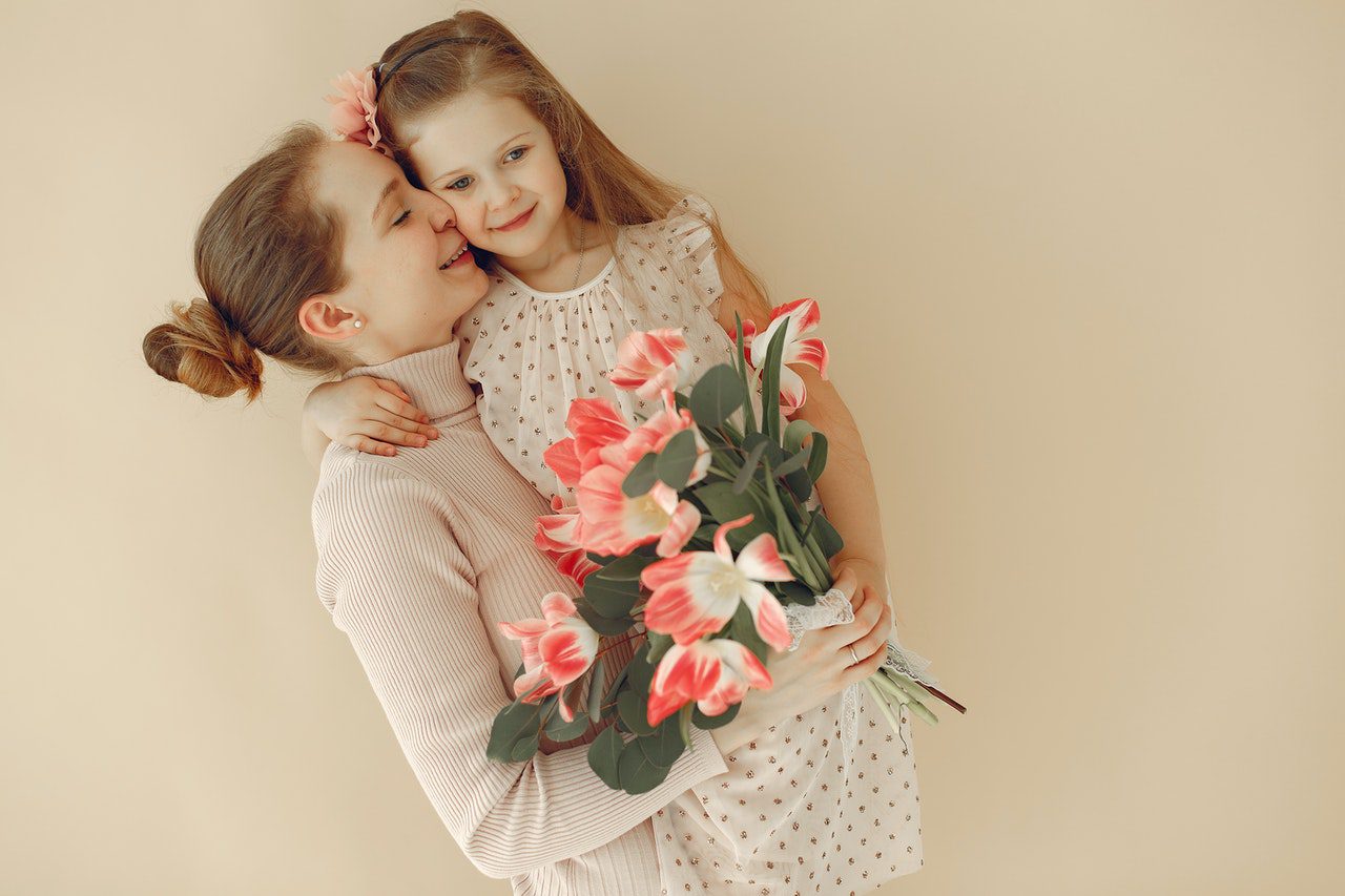 How to Maintain A Healthy & Active Relationship With your Daughter