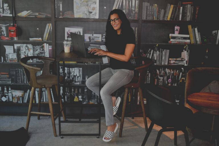 Act like a Lady think like a Boss: 5 Tips To Be A Confident, Smart Woman By Lisa Concepcion