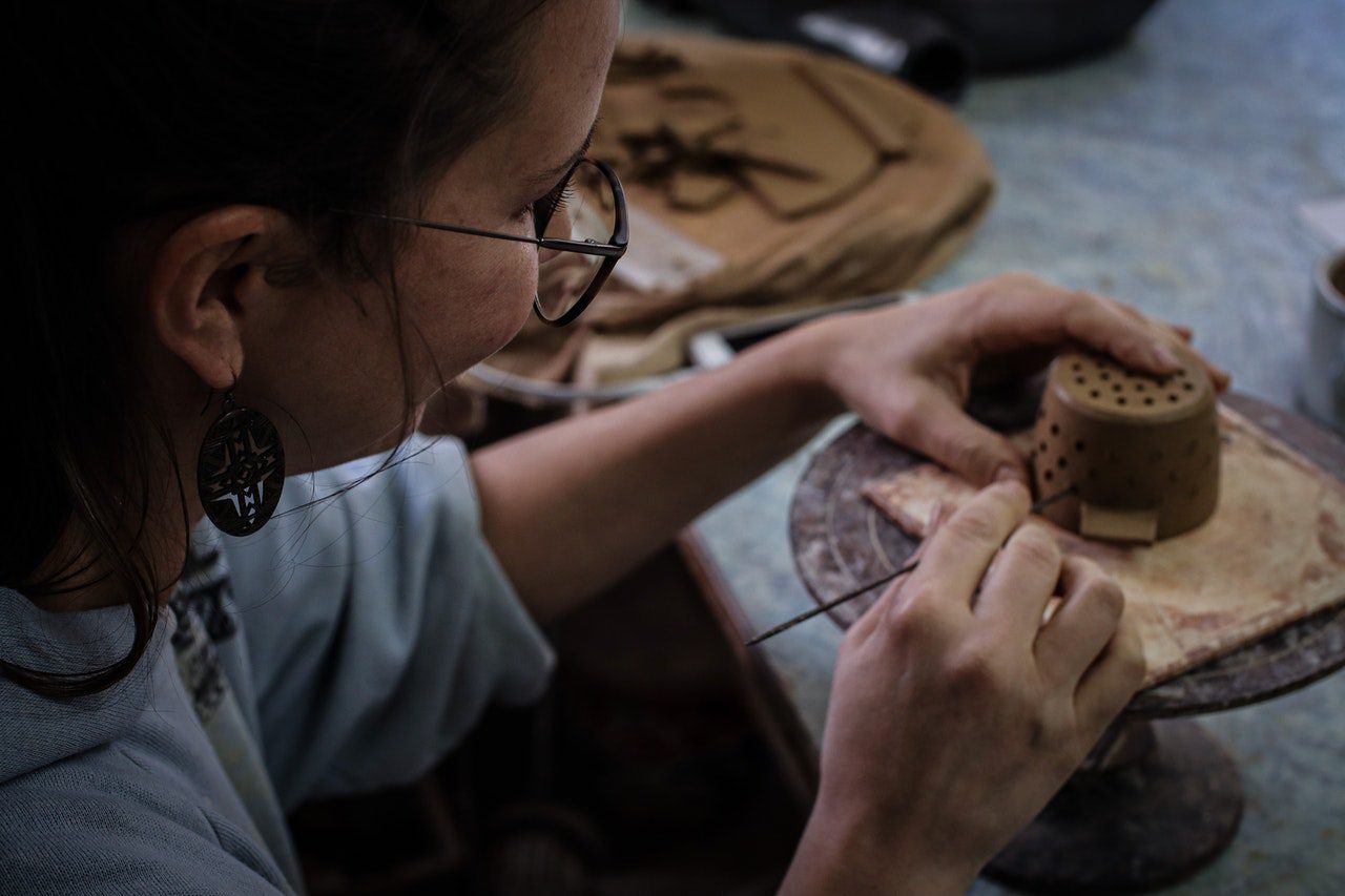 Indian Women Entrepreneurs Who Embark Craft Business And Get Success
