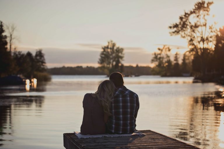 Slow Commitment Dating vs Fear of Commitment: What’s the Difference?