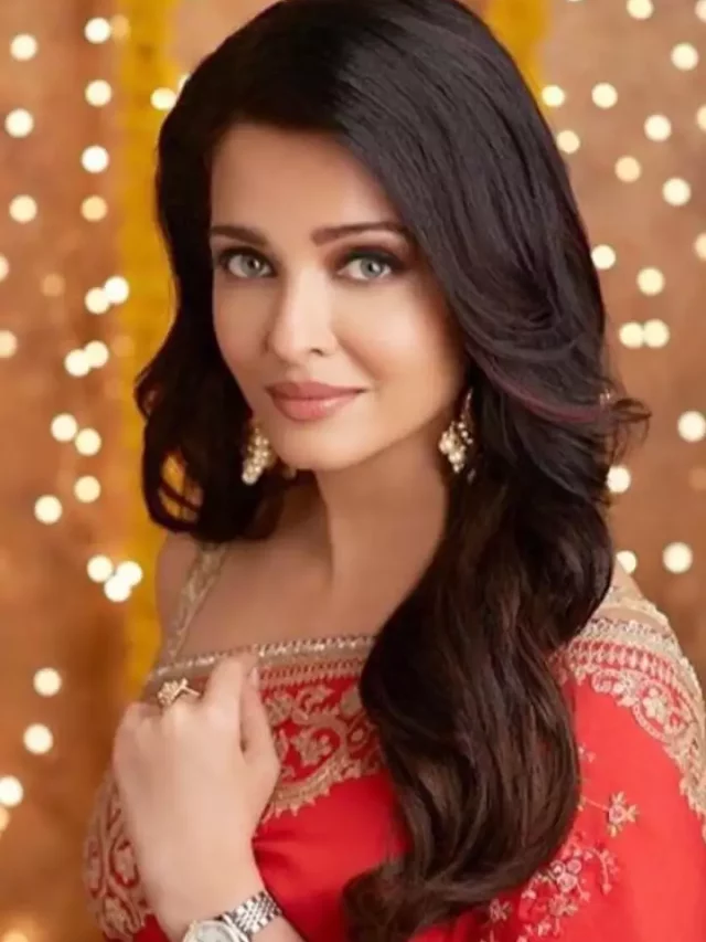 Aishwarya Rai Bachchan Best Saree Looks3